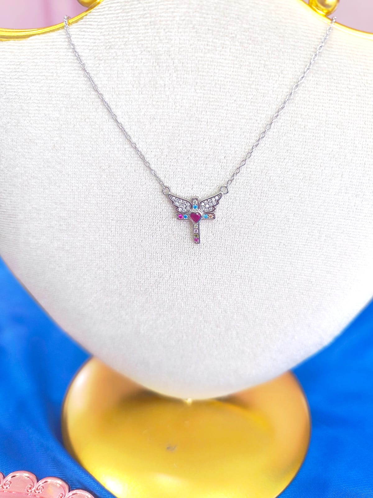 Collar Cruz Con Alas - Imagen 2