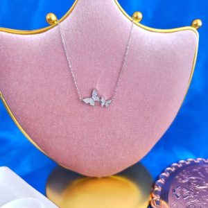 Collar Doble Mariposa