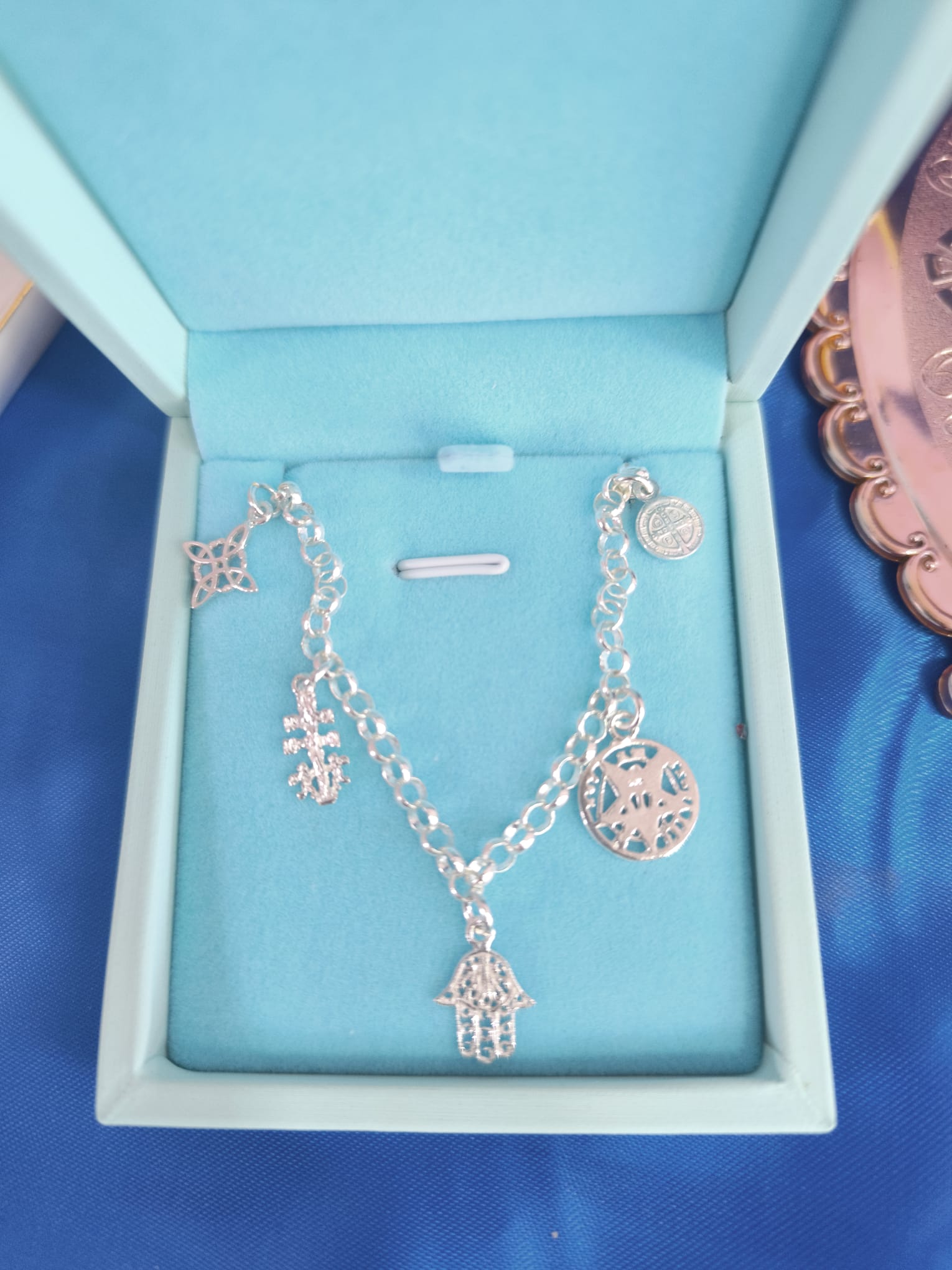 Pulsera 5 Amuletos - Imagen 2